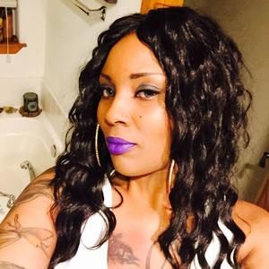 Meet your Posher, Nessa k