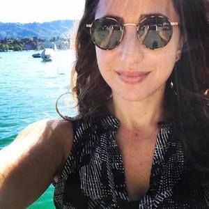 Meet your Posher, Nikki