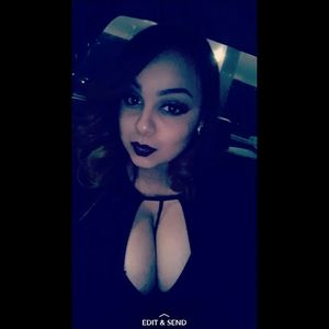 Meet your Posher, Mariel