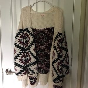 Cream tribal print sweater!