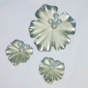 Vintage Silver Tone Water Lily Brooch Earring Demi
