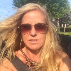 Meet your Posher, Sherry