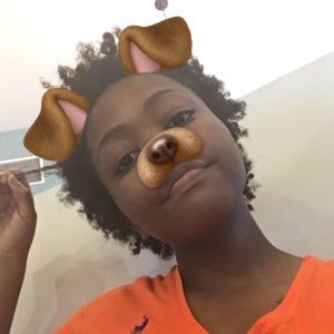 Meet your Posher, Alecia