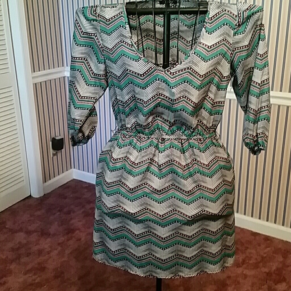 Chevron pattern dress . Perfect with boots