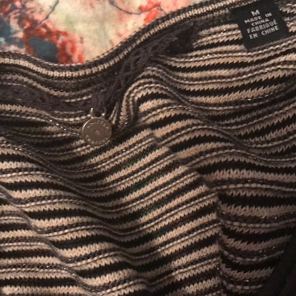 Knitted and knotted dress - Picture 2 of 4