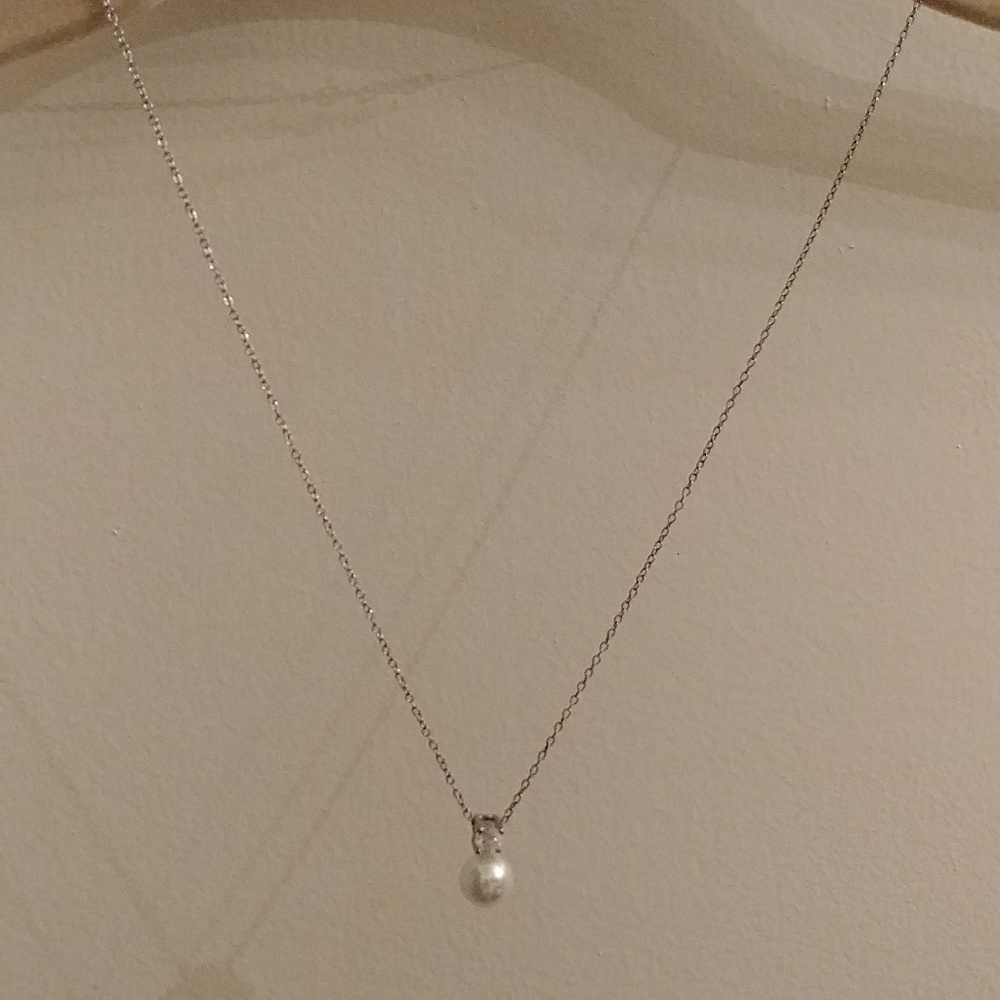 Sterling sliver pearl necklace