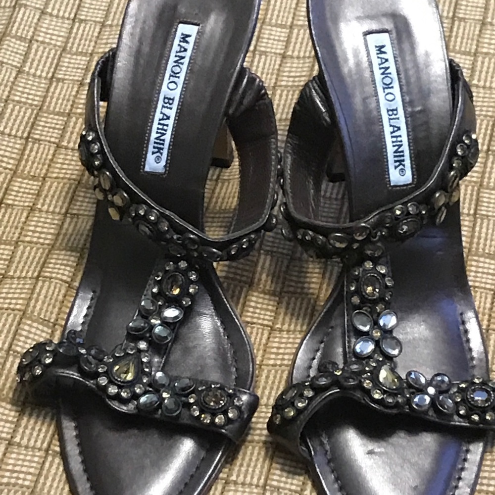 AUTHENTIC MANOLO BLAHNIK SANDALS