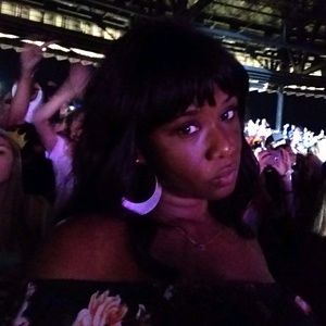 Meet your Posher, Sharon