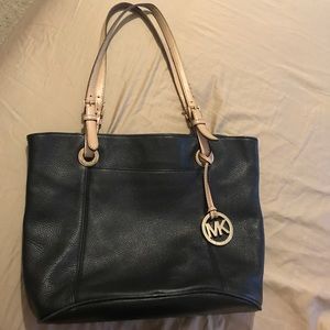 Michael kors tote