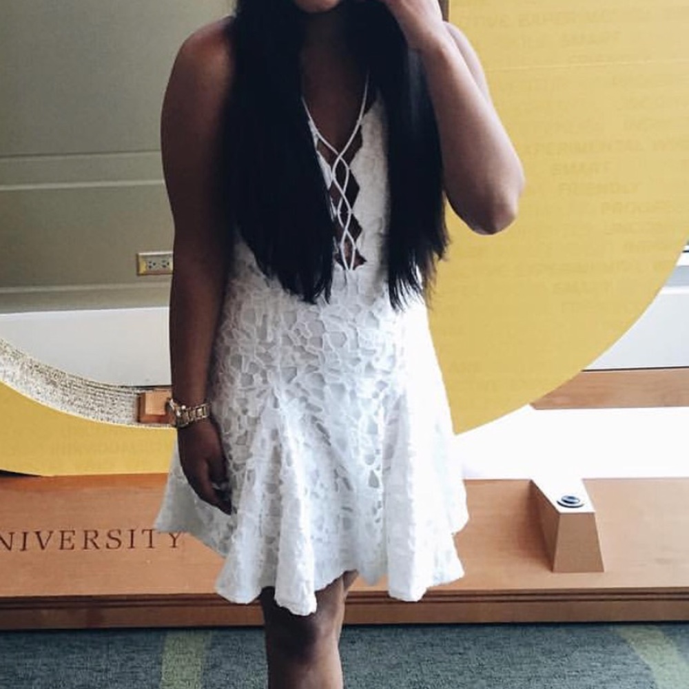 Tea & Cup White Lace Dress