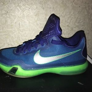 Kobe 10 low