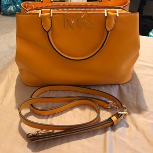 Michael kors satchel