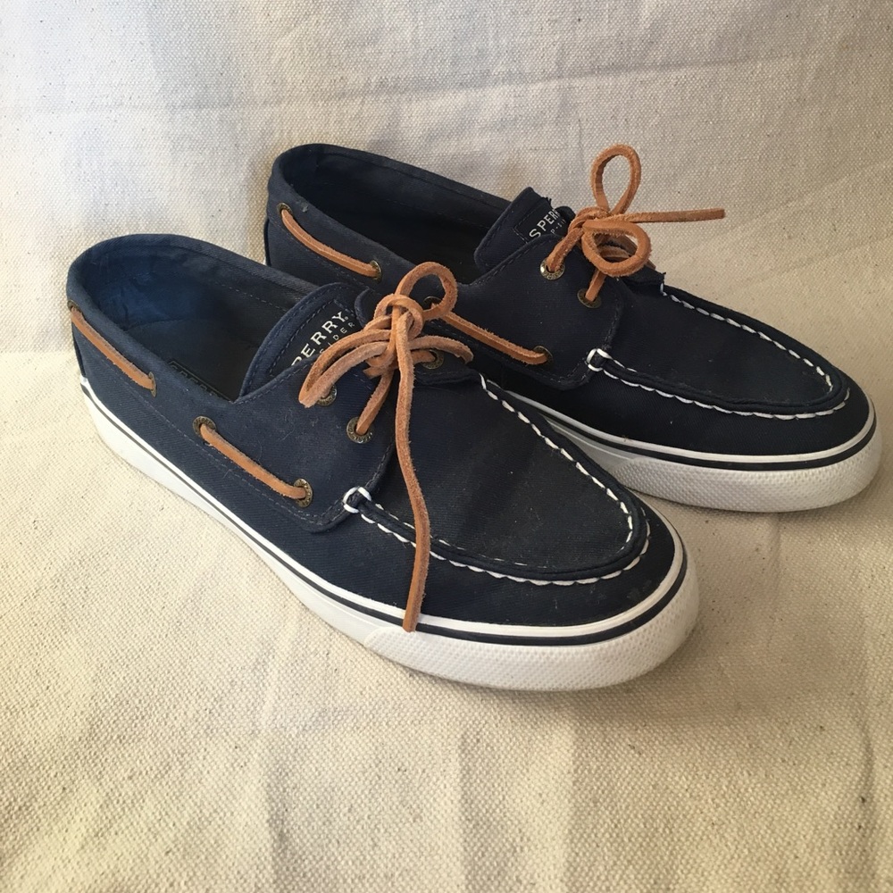 Women's navy blue Sperry's