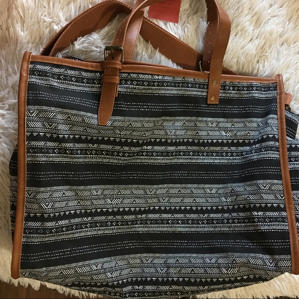 Big oversized travel tote