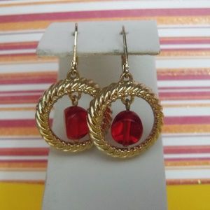 VINTAGE GOLD TONE & RED EARRINGS