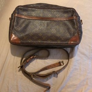 Louis Vuitton purse