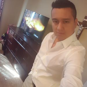 Meet your Posher, Cesar