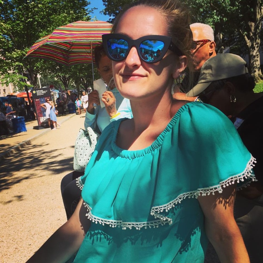 Meet your Posher, Caitlyn