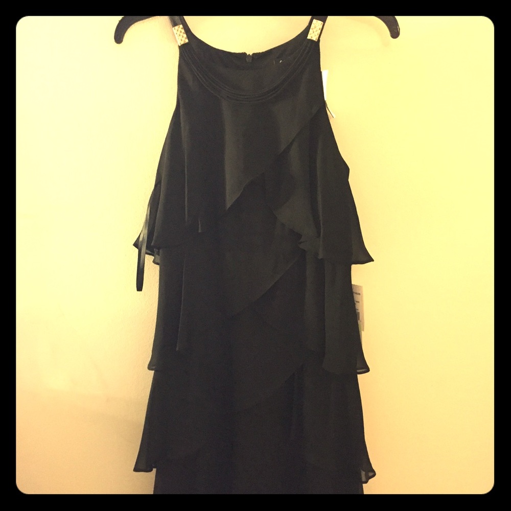 NWT! Black, tiered dress