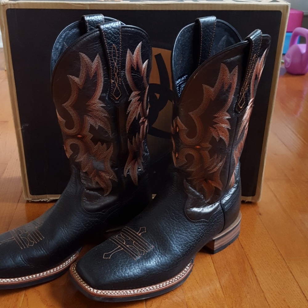 Ariat black tombstone cowboy boots