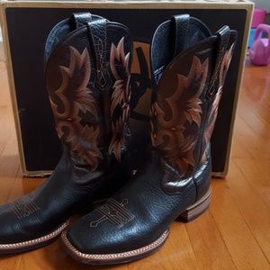 Ariat black tombstone cowboy boots