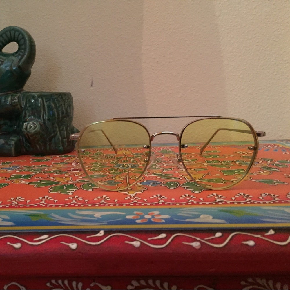 Round aviator yellow vintage glasses