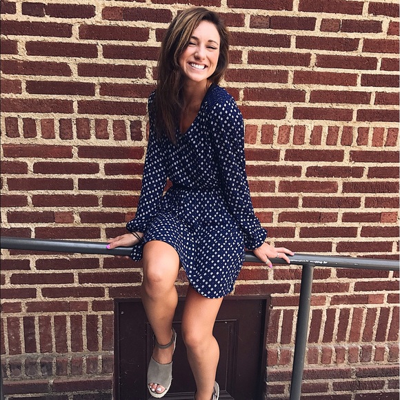 Meet your Posher, Hannah - Picture 1 of 1