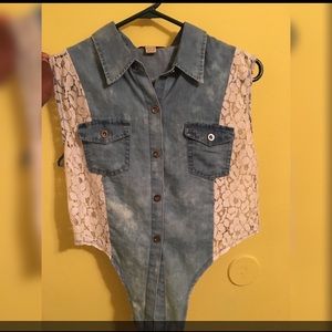 Pretty jean laced crop top 💓