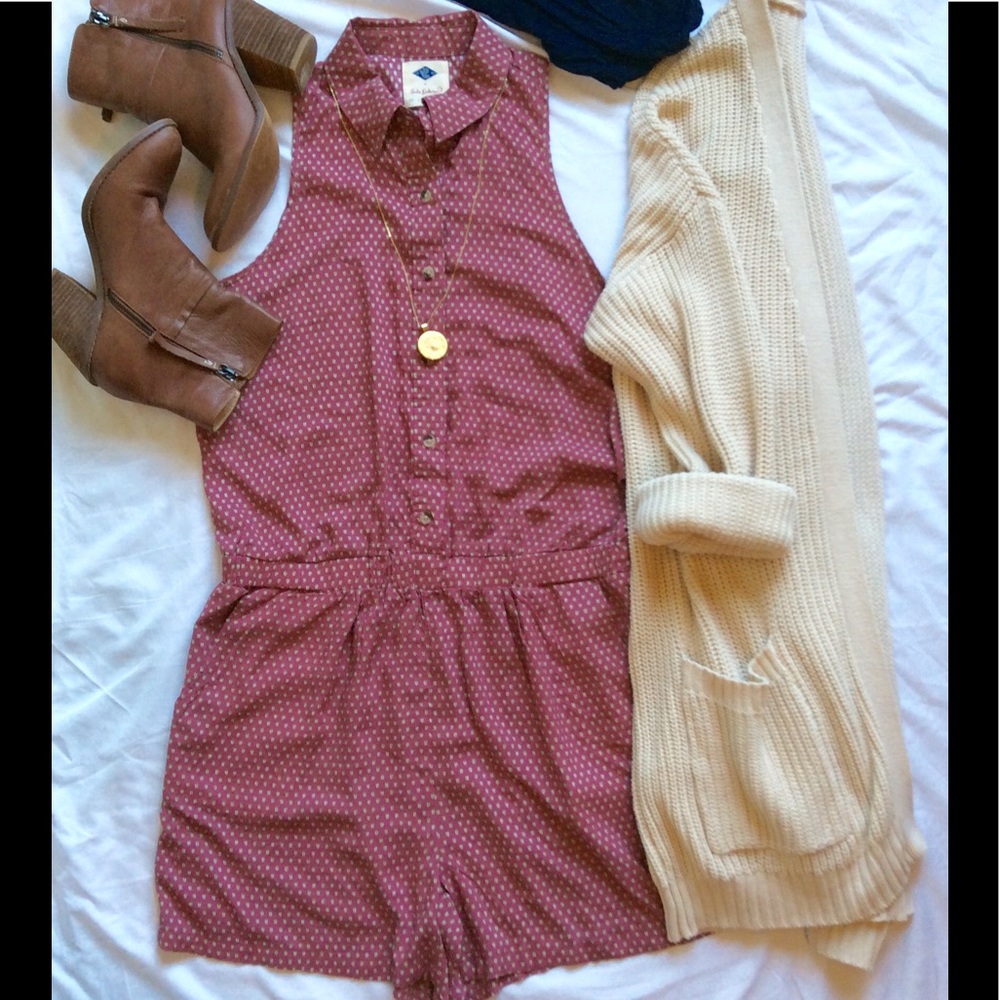 NWT Rue 21 feather detail romper