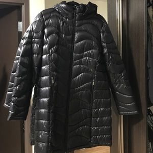 Black Quilted Andrew Mark Jacket! Size Large.