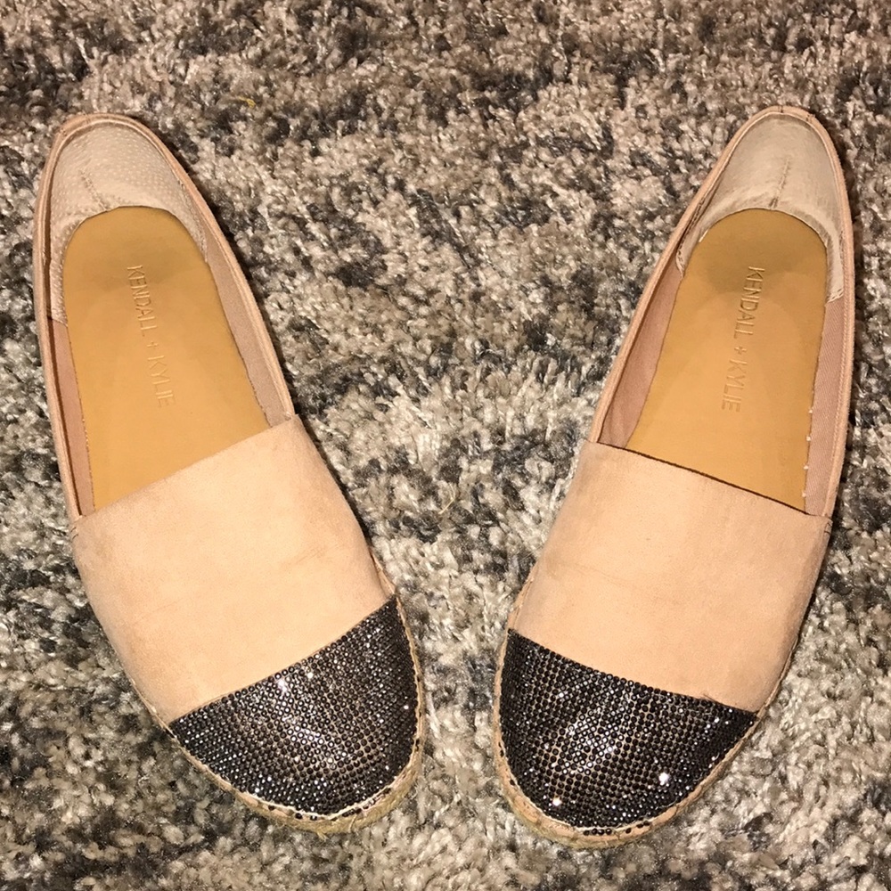 💎 KENDALL + KYLIE sparkly flats - size 8 💎