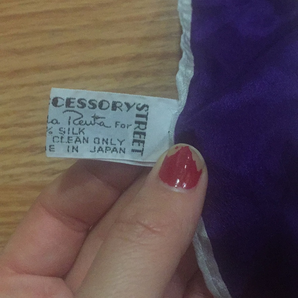 Oscar de la rents vintage silk scarf - Picture 4 of 4
