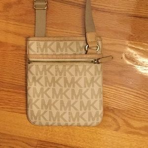 Michael Kors Crossbody