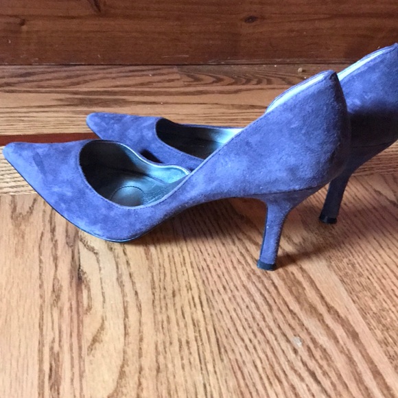 Shoes - Picture 2 of 5