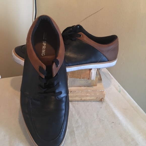 LEATHER SNEAKERS size 11 - Picture 2 of 2