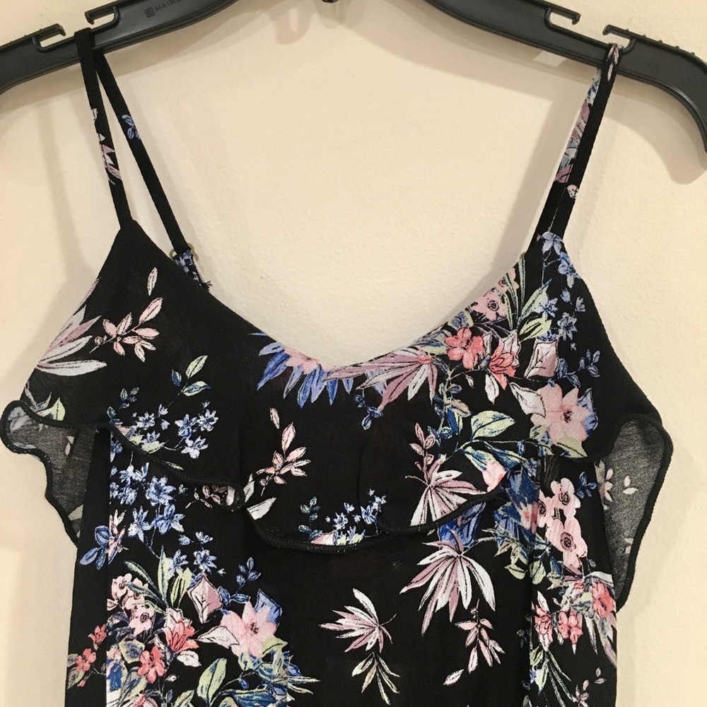 LAST ONE! Floral Ruffled Girl’s Jumpsuit - Picture 3 of 6