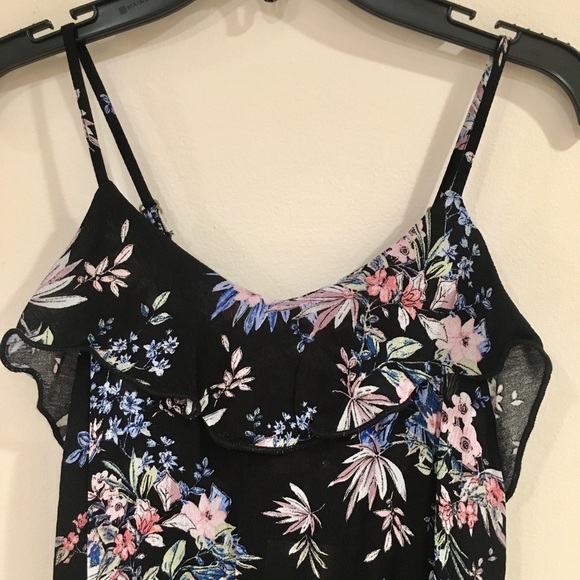 LAST ONE! Floral Ruffled Girl’s Jumpsuit - Picture 3 of 6