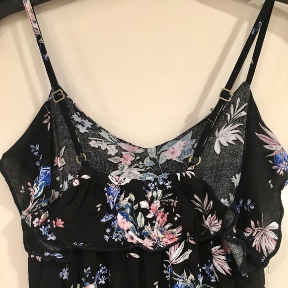 LAST ONE! Floral Ruffled Girl’s Jumpsuit - Picture 4 of 6