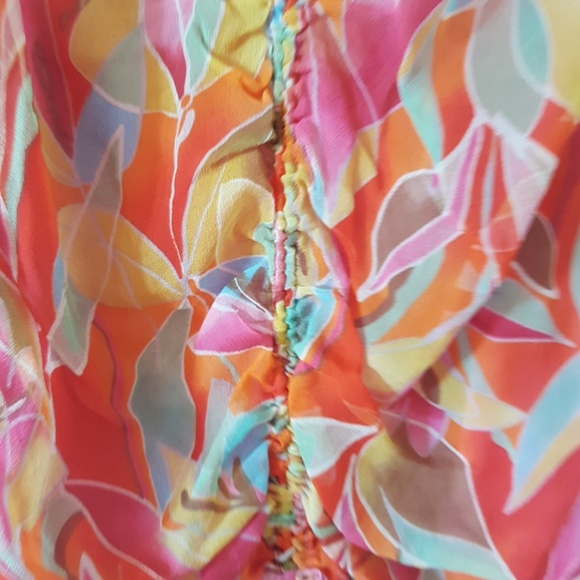 Top - Picture 2 of 2