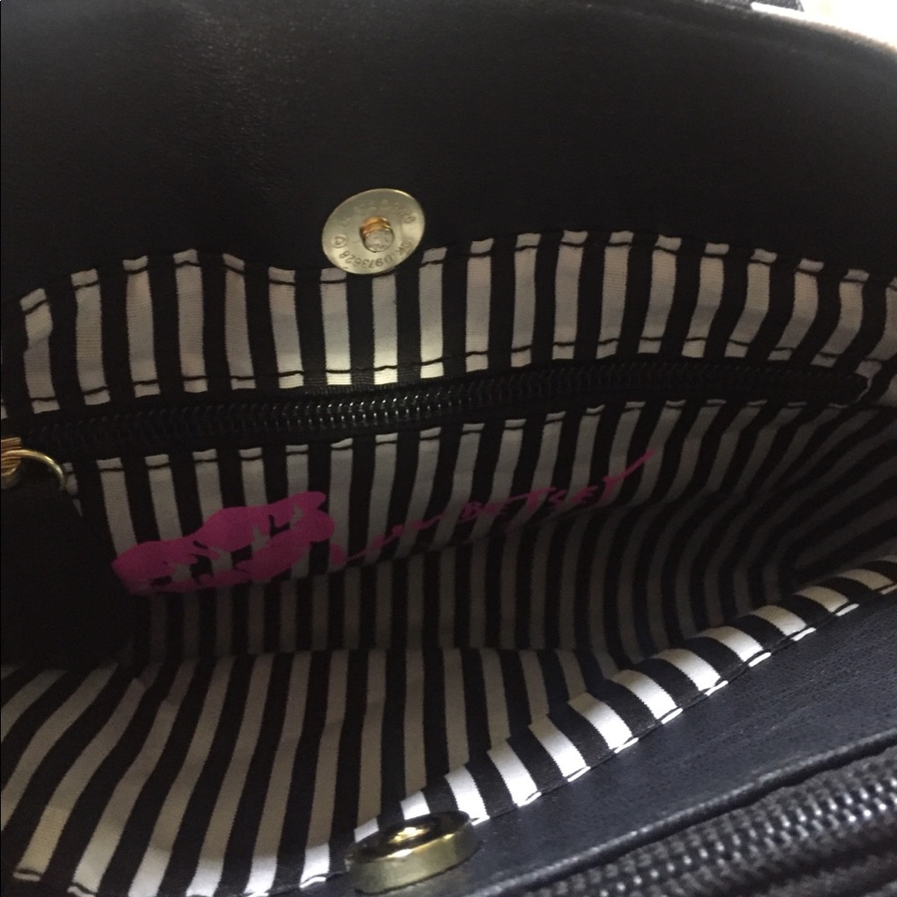 Betsey Johnson striped cat Kiki crossbody, NWT! - Picture 5 of 7