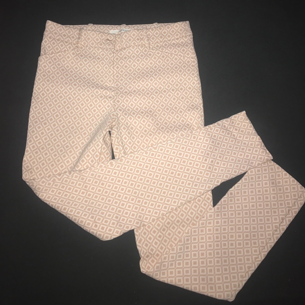 Newly used/gently used clothing for women