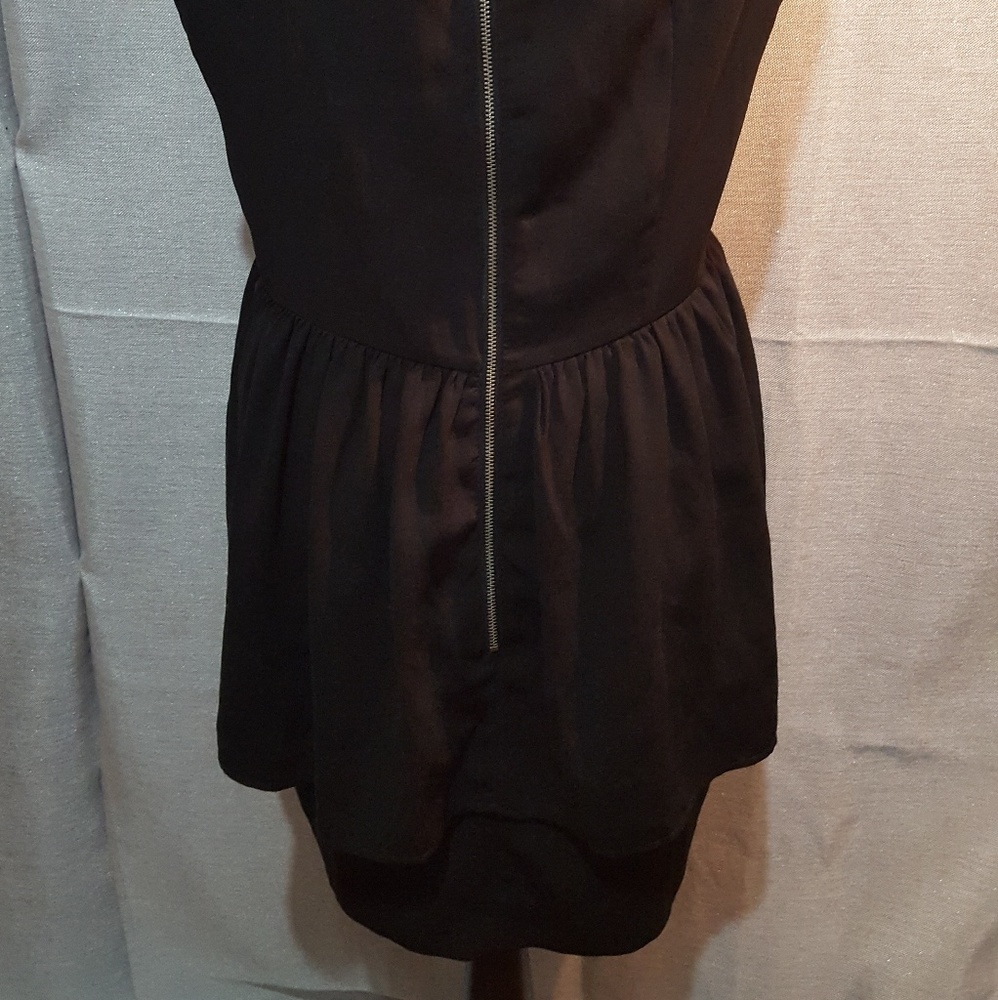 Dress - Picture 5 of 5