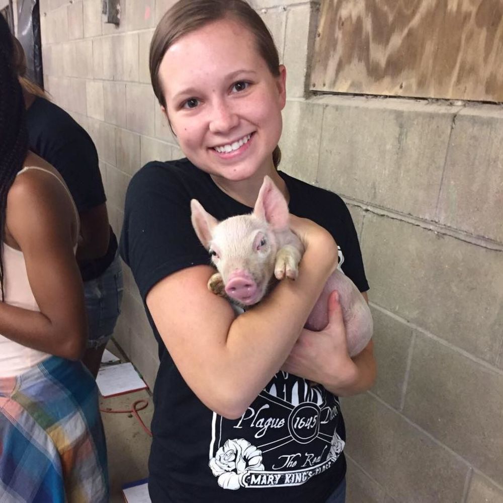 Meet your Posher, Gabbie