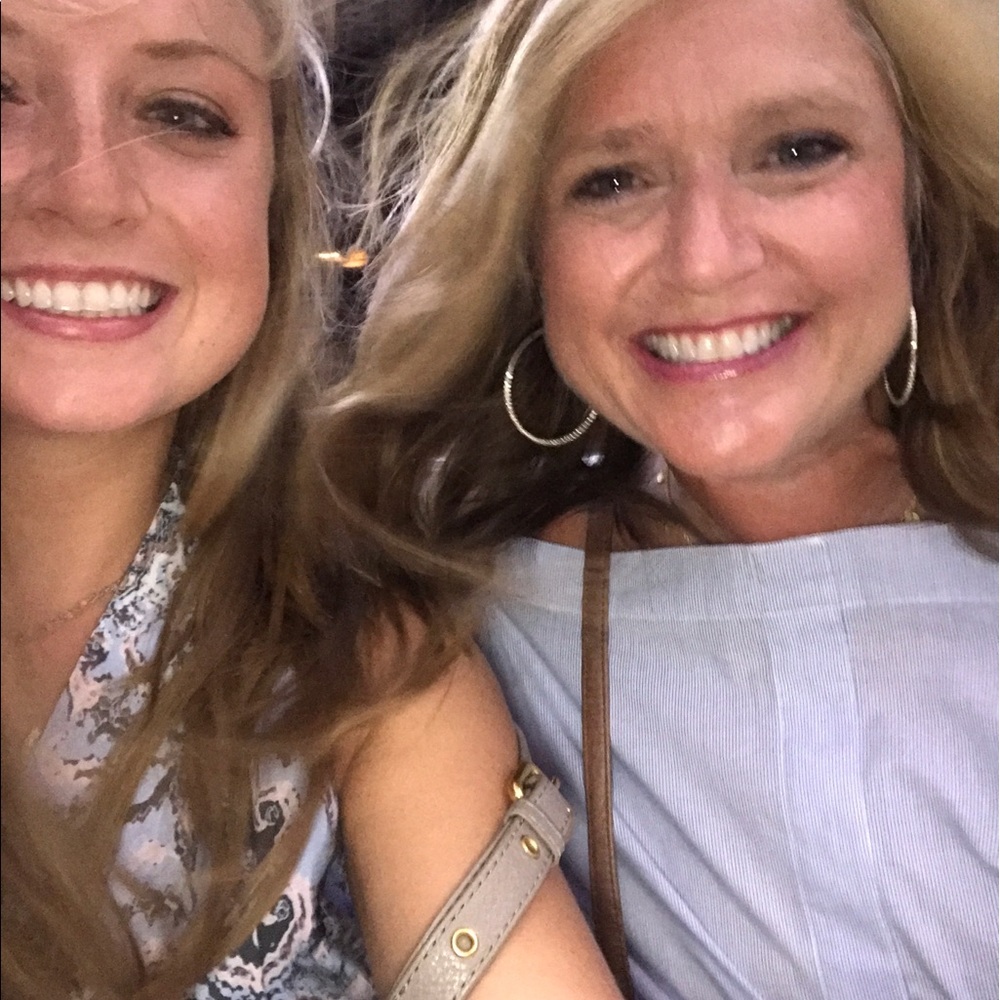 Meet your Posher, Kelli