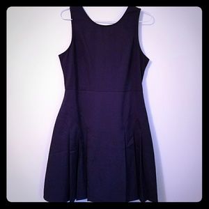 Sale! Navy Blue YA Los Angeles pleated dress