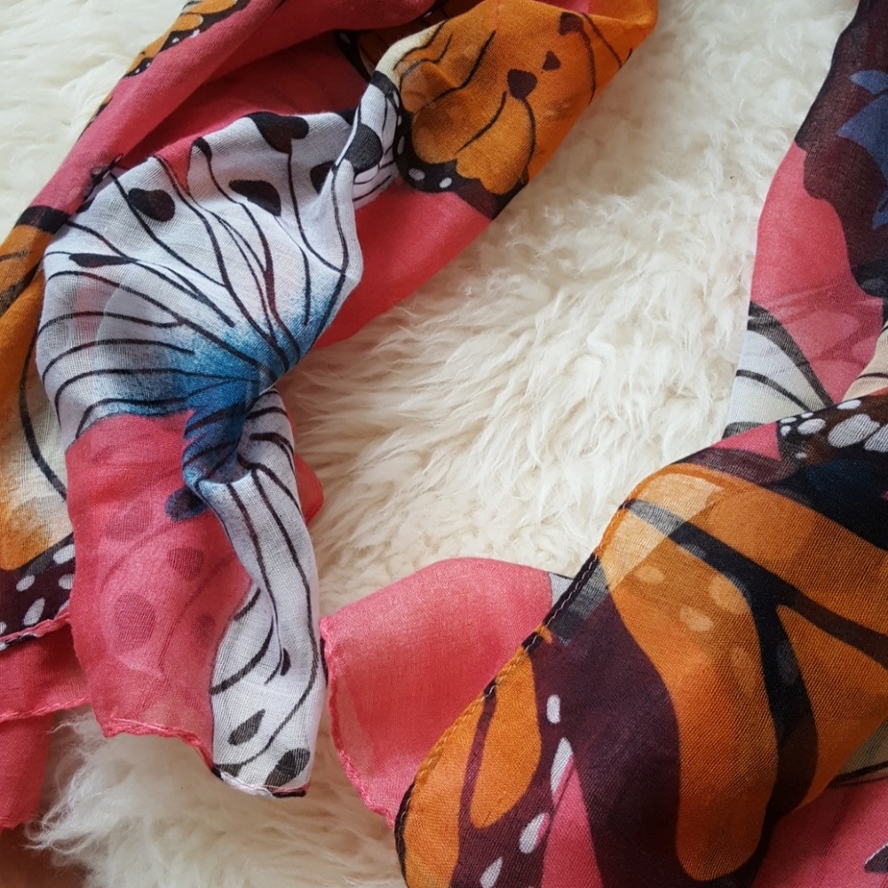 Scarf - Picture 2 of 3