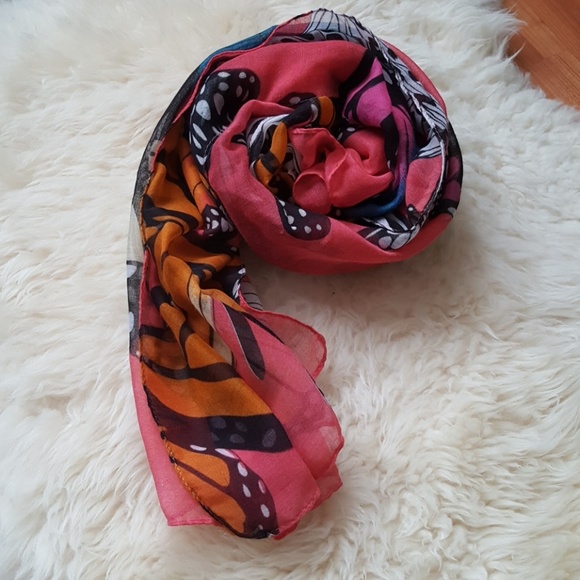 Scarf - Picture 3 of 3