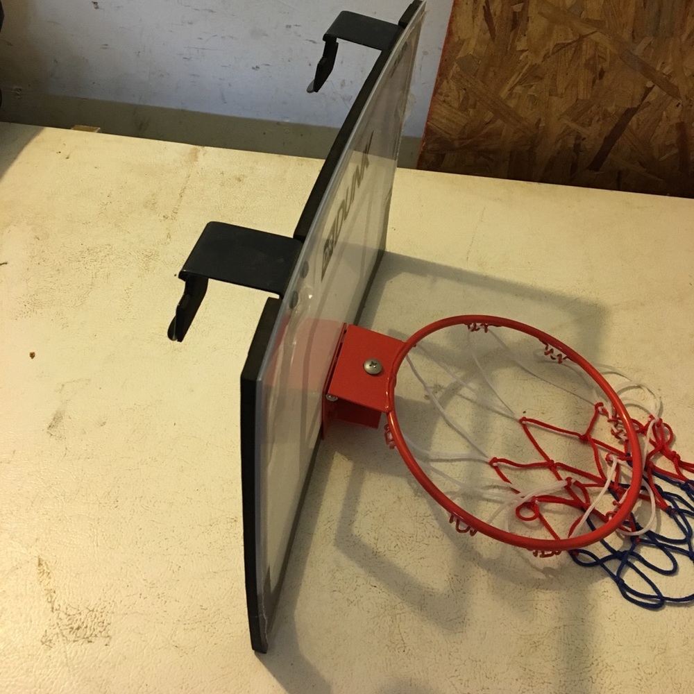 Mini Basketball Hoop - Picture 2 of 7
