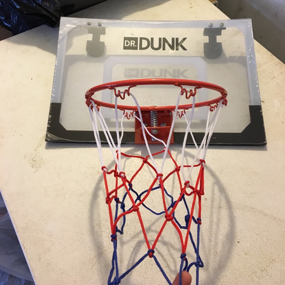Mini Basketball Hoop - Picture 3 of 7