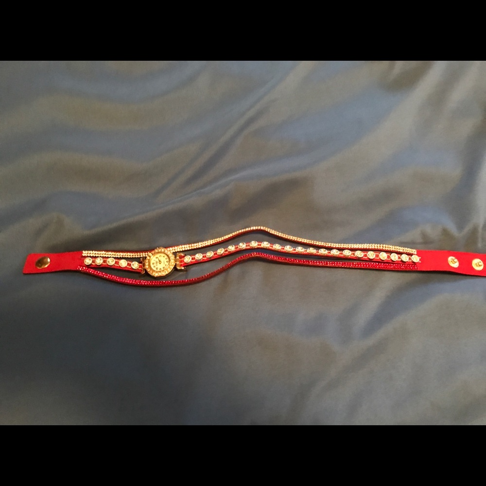 Beautiful Bracelet Red Watch - Picture 4 of 7